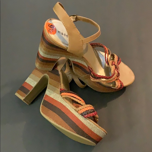 NWOT Madden Girl Multicolored Boho Wedges Sz 9.5 - Picture 8 of 8